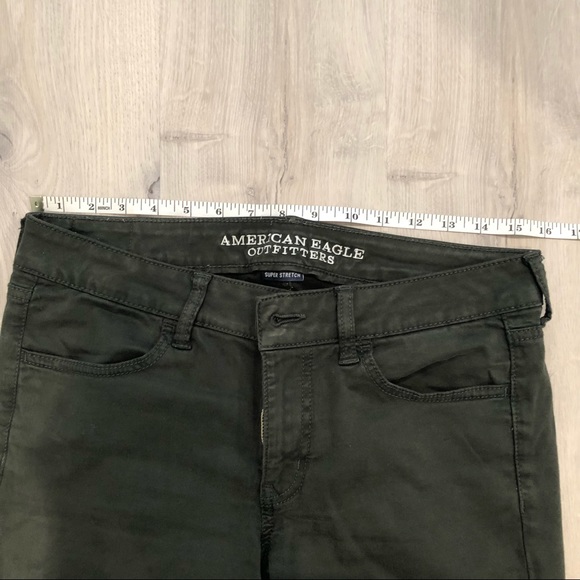3/$30 American Eagle Sateen Jegging Dark Green - Picture 2 of 4